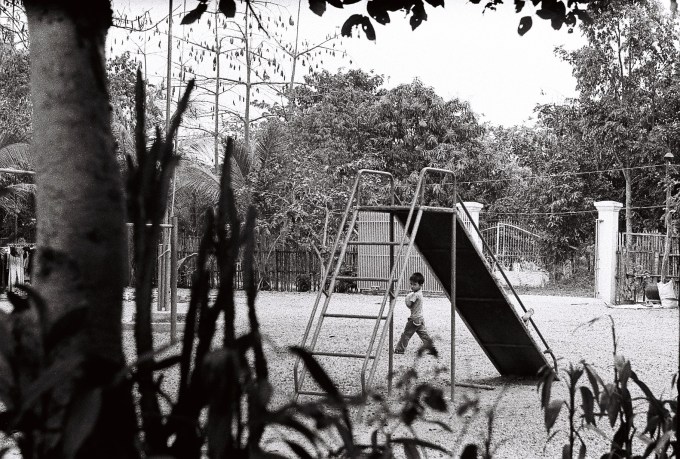 1. A proud posture (Battambang, Cambodia)