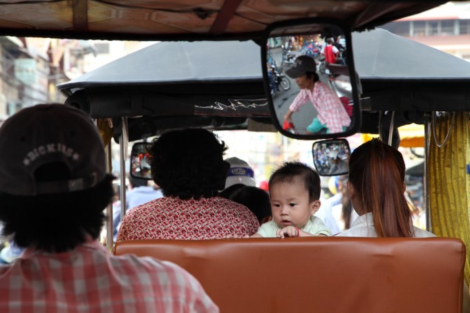 phnom-penh_05_In a tuk-tuk